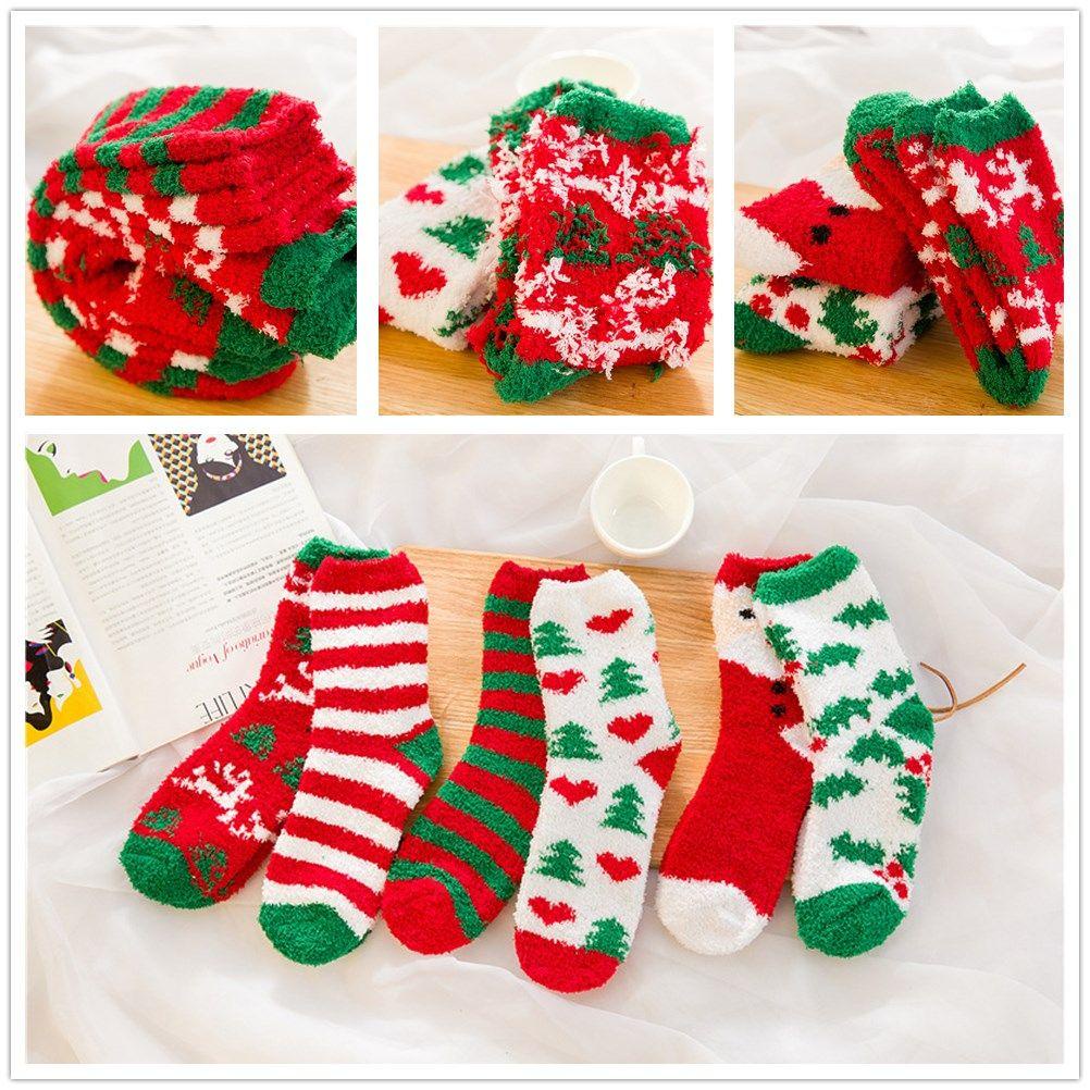 1 Đôi Tất Nữ Hoạ Tiết Giáng Sinh Dễ Thương