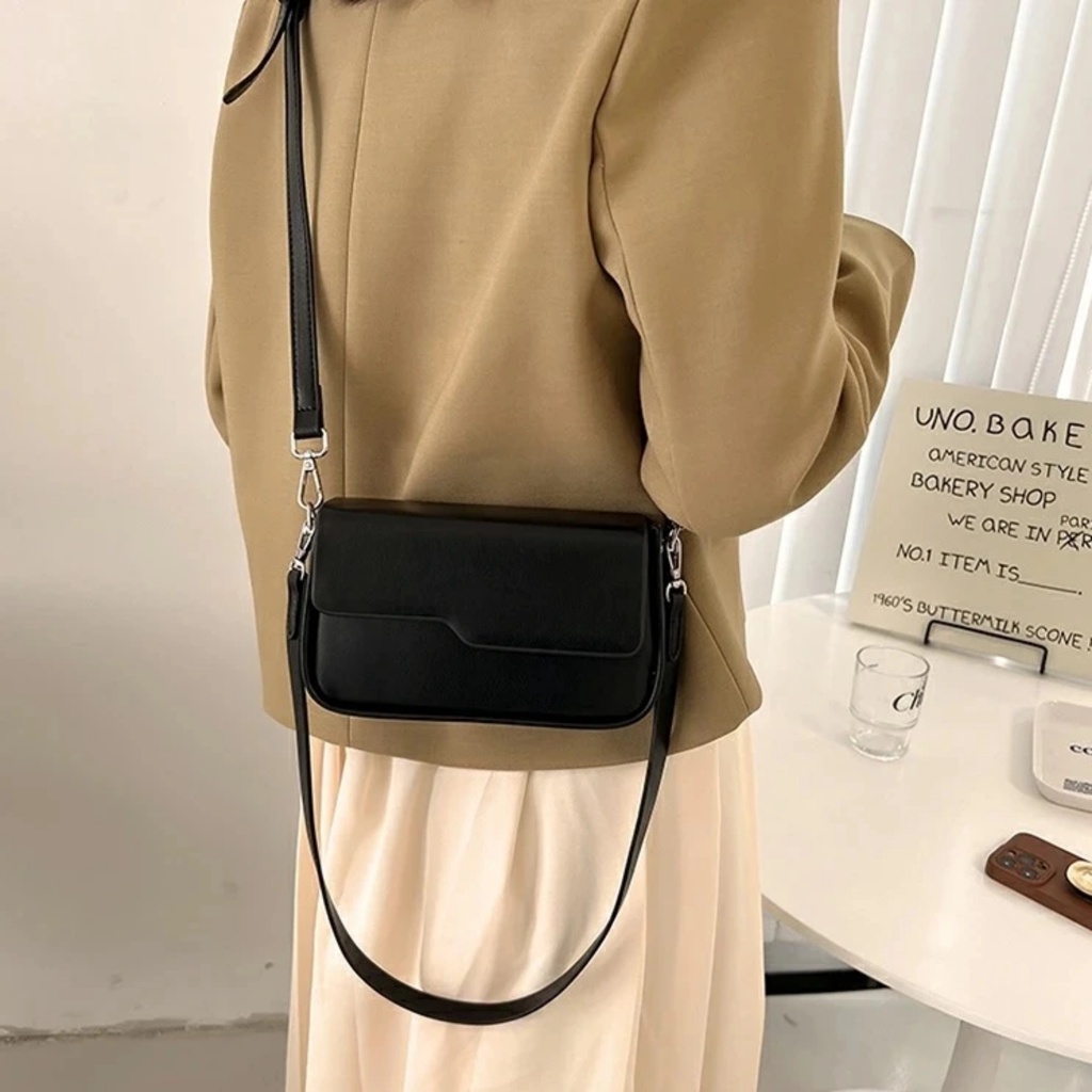 Túi đeo chéo hộp da nắp khóa nam châm độc lạ tặng kèm dây đeo vai