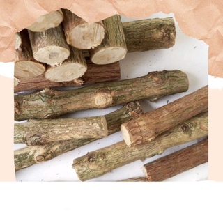 Bó củi khô trang trí lò sưởi giáng sinh