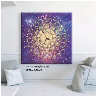 Tranh đính đá đồng hồ. Kích thước: 50x50cm