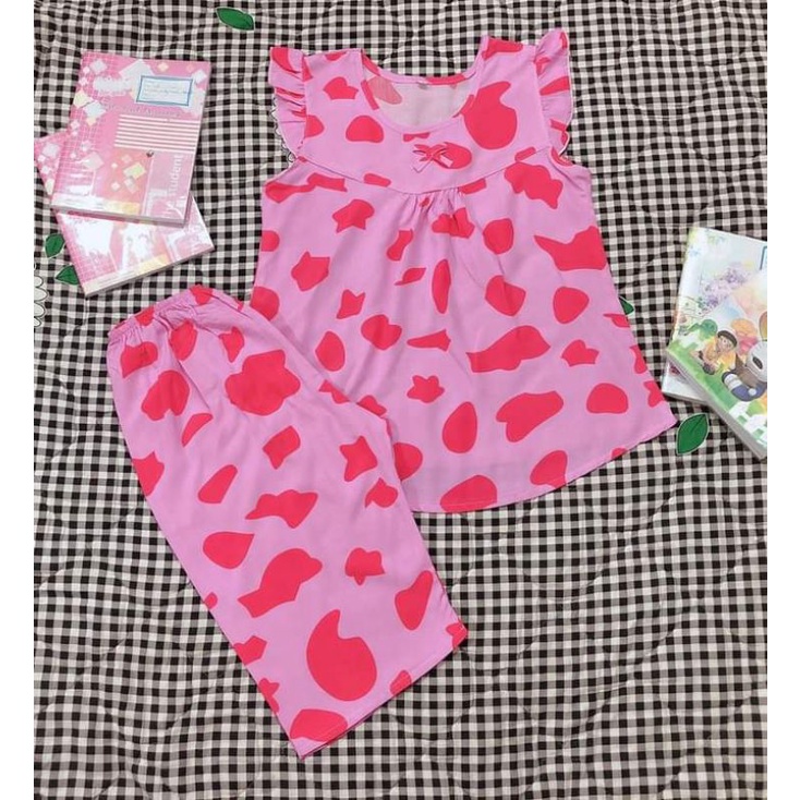 Size M (30kg) Đồ tole quần lửng cho bé gái. Chất vải tole lanh loại 1 mềm mát bé mặc đẹp thoải mái.