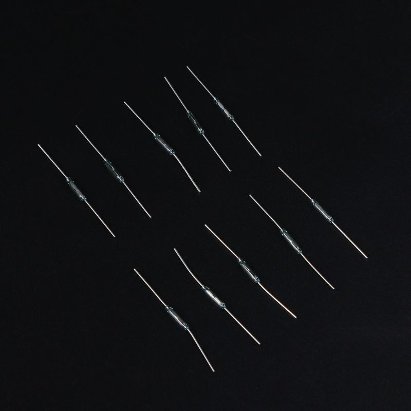 Set 10 Công Tắc Cảm Biến Từ Tính MKA-10110 10-15AT Chuyên Dụng