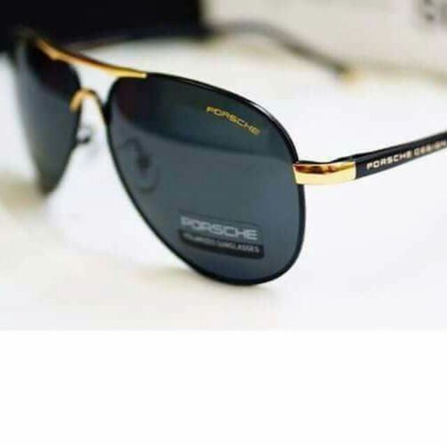 Kính mắt Porsche Design P8000,