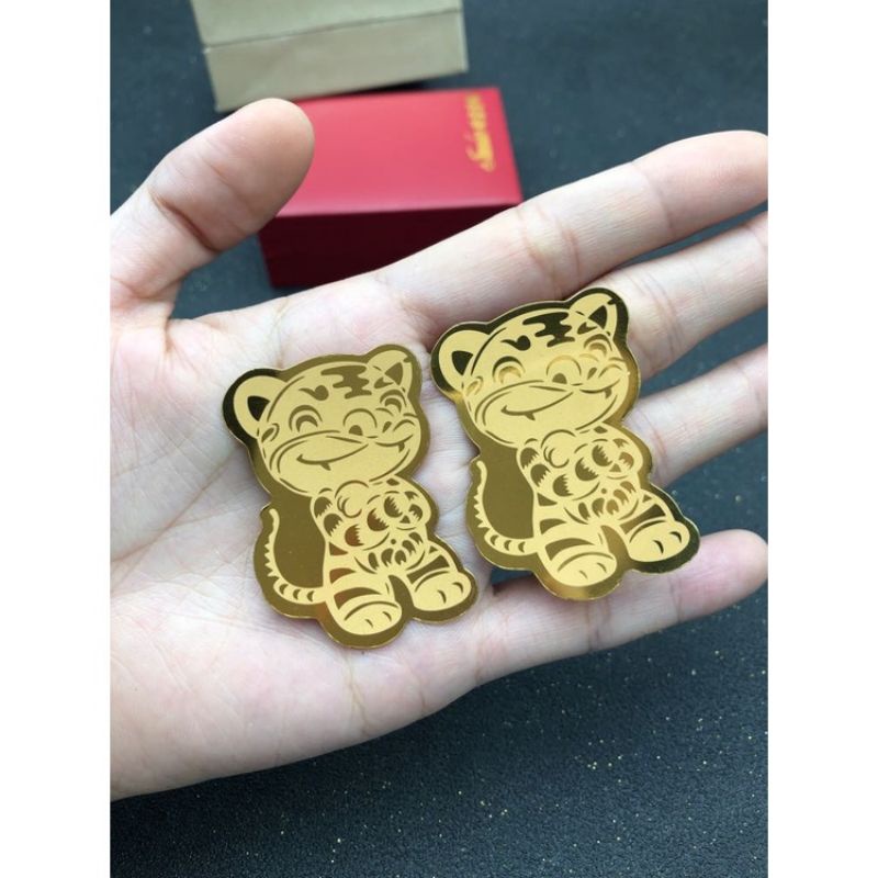 Miếng dán Tiểu Hổ mạ vàng cầu tài lộc may mắn /Miếng dán điện thoại hình tiểu hổ