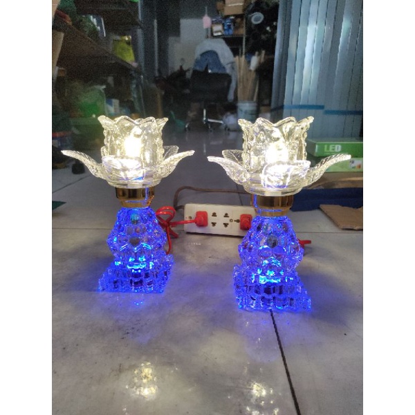 1 cặp Đèn bàn thờ pha lê đổi màu cao 20cm,đèn bàn thờ phật,gia tiên