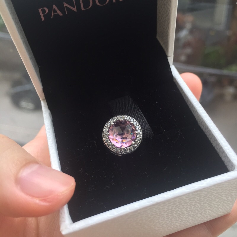 Charm Radiant bạc thái nhiều hình