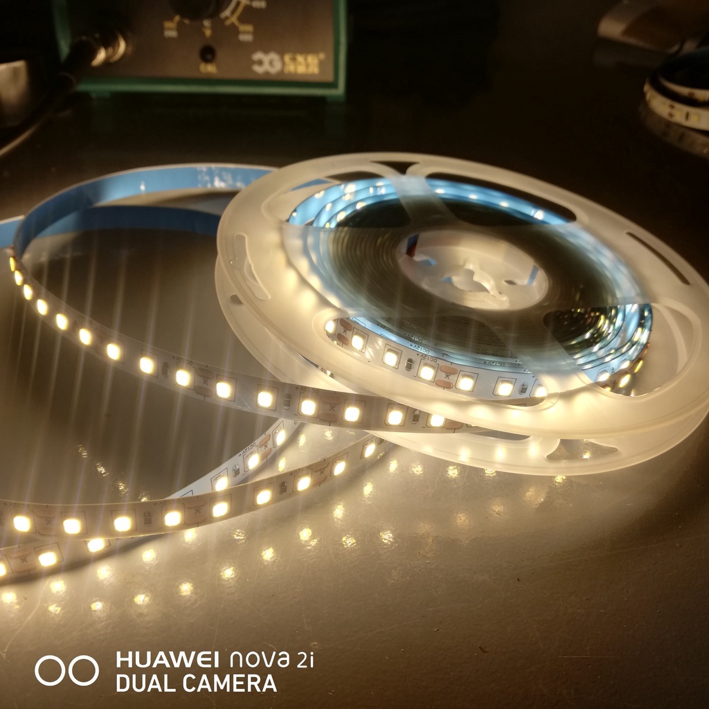 Cuộn led dây dán 5m 12V 2835 - 120 led / Mét có keo dán 1 mặt đơn sắc