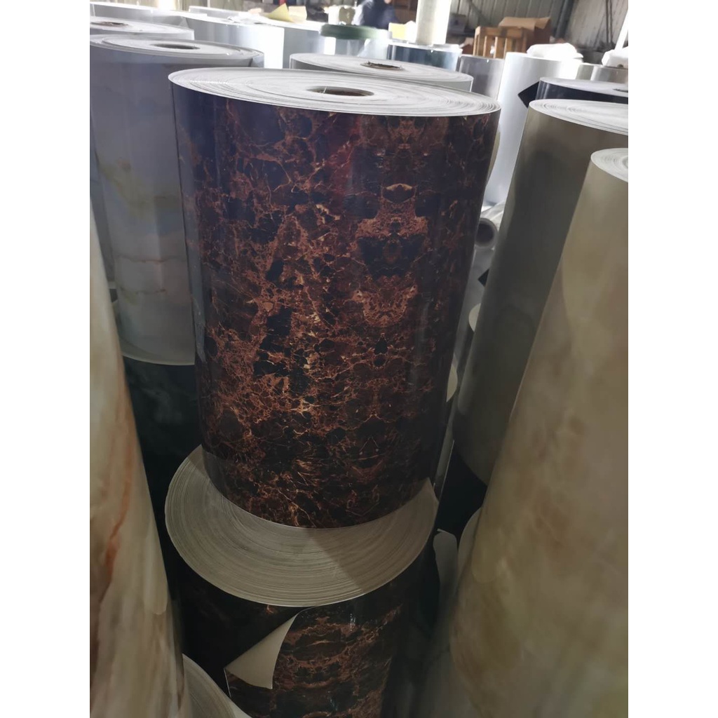 Decal tráng nhôm dán bếp ĐÁ HOA CƯƠNG NÂU ĐEN khổ 60cm có keo sẵn