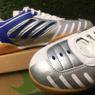 Giày Đá Bóng Futsal WB