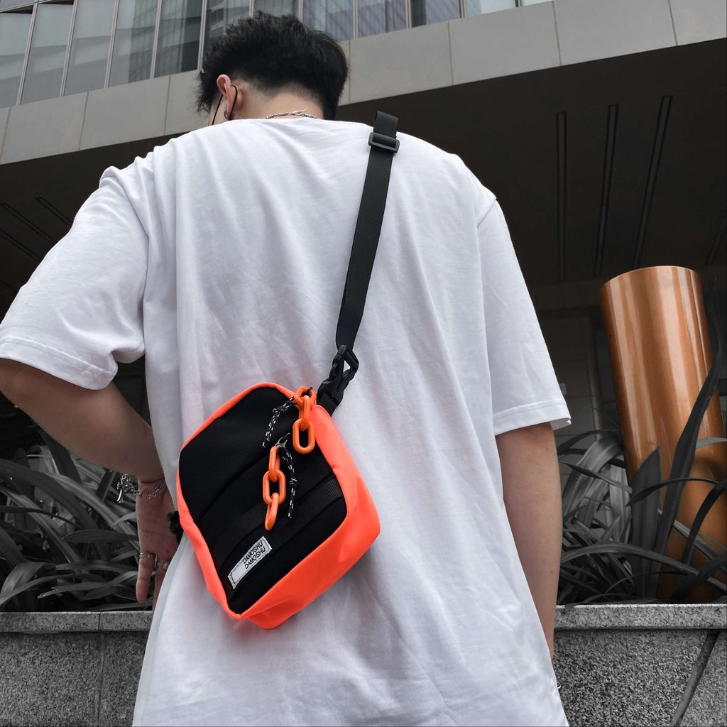 Local brand Túi chéo NEON Xích Hip Hop - CROSS-BODY BAG WITH CHAINS