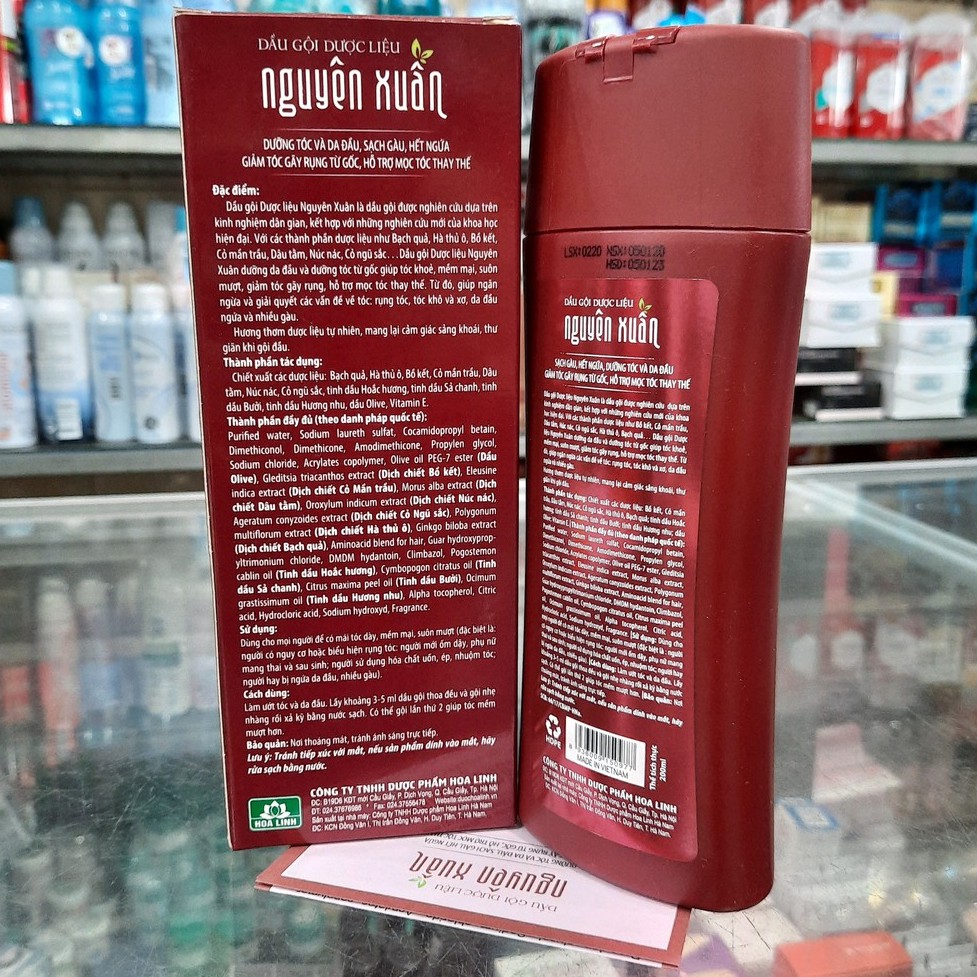 Dầu gội Dược liệu Nguyên Xuân nâu 200ml