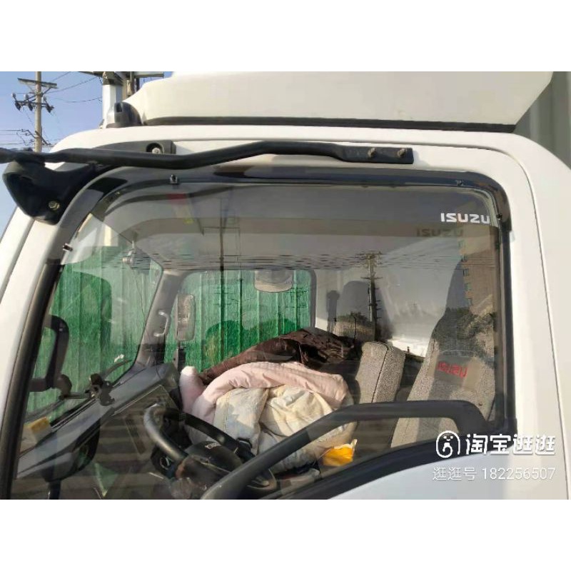 Bộ che mưa cánh cửa xe tải ISUZU.