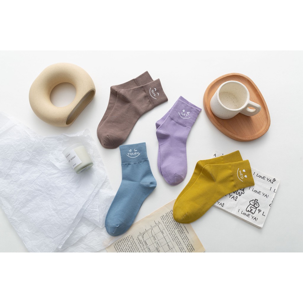 TẤT TUẦN VINTAGE XỊN XÒ