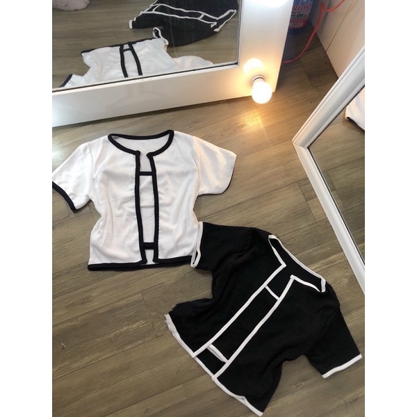 Set áo 2 món y hình