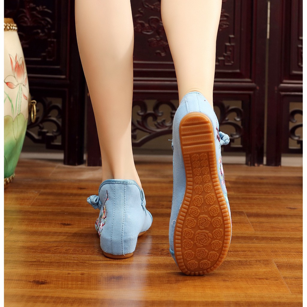 Giày búp bê thêu họa tiết hoa phong cách Trung Hoa thanh lịch dành cho nữ