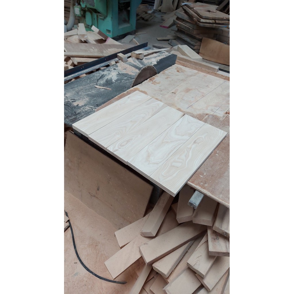 Thanh Gỗ Tần Bì 40x10x1,7