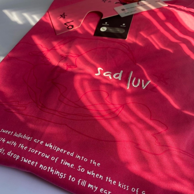 Áo Thun SADLUV TEE VALENTINE Mallard Green &amp; PINK ( Sản Phẩm Đang Được Ưu Đãi Kèm Box và Tote)