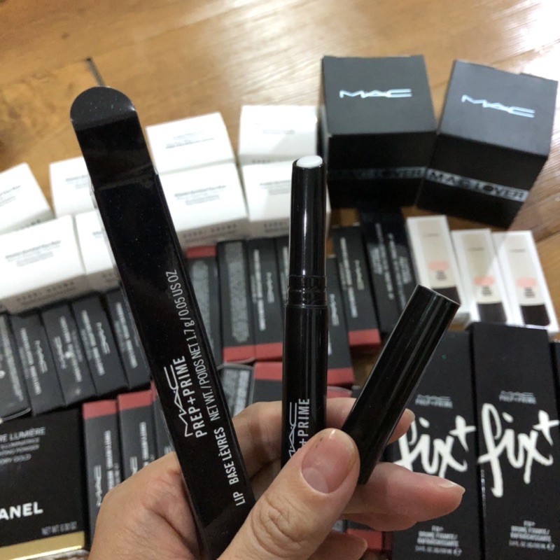 Son lót dưỡng môi MAC lip prime