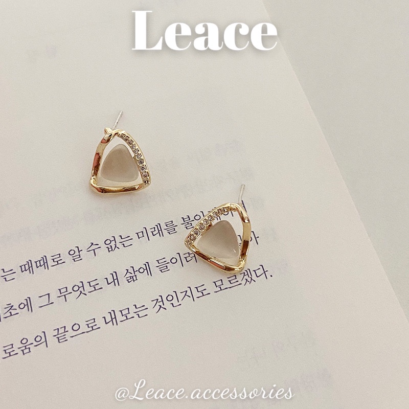 Bông tai khuyên tai tam giác đính đá xà cừ ER019 Leace.accessories