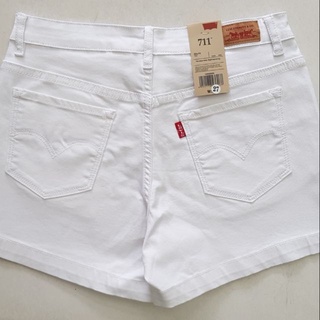 Quần short Levi's trắng nữ