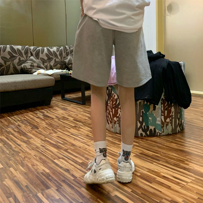 Bộ đồ nữ phong cách thể thao tay ngắn trẻ trung