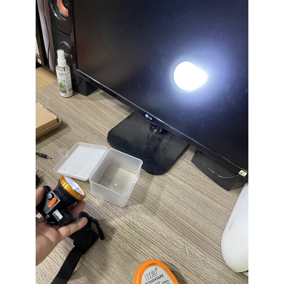 Đèn pin đội đầu nhỏ gọn và tiện lợi tấm chiếu sáng gần 150m K501 Shalla