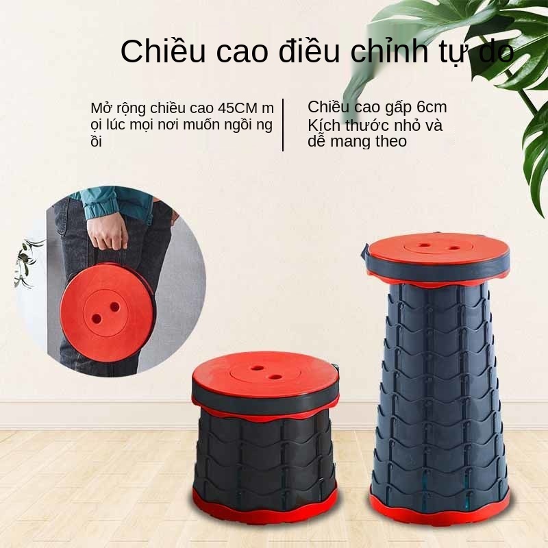 Ghế đẩu nhựa gấp gọn được dùng cho ngồi ngoài trời khi du lịch