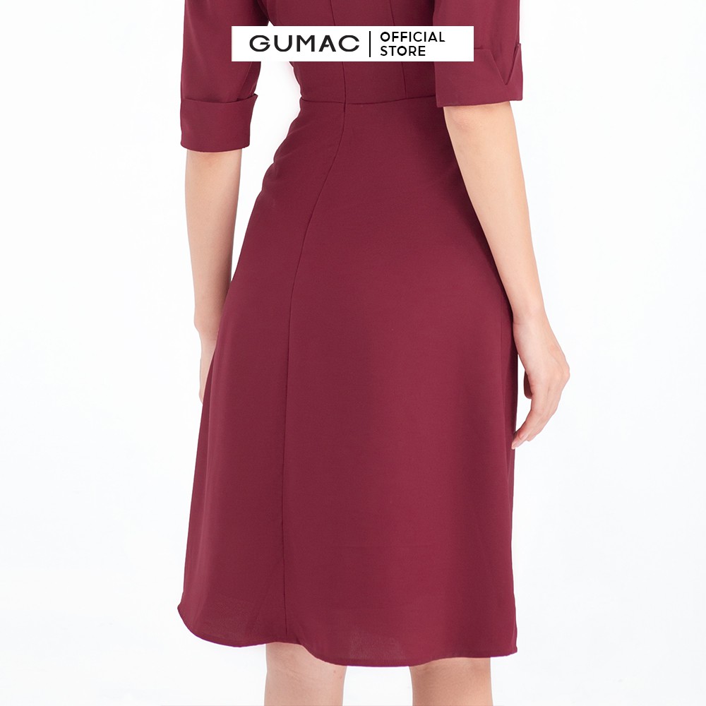 Đầm xòe nữ cổ vest đính nút GUMAC màu đỏ tay lỡ sang trọng DB698