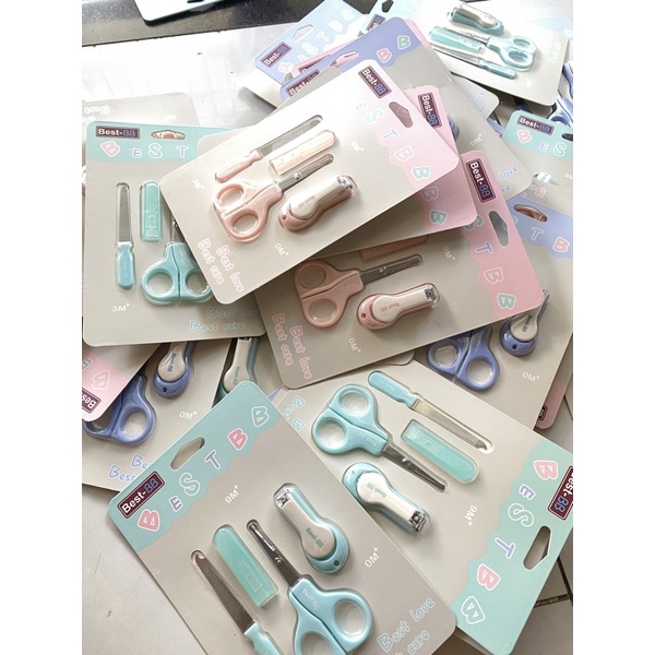 Bộ vỉ bấm móng Best BB gồm 3 chi tiết kéo cắt móng,kìm bấm móng, dũa móng cho bé