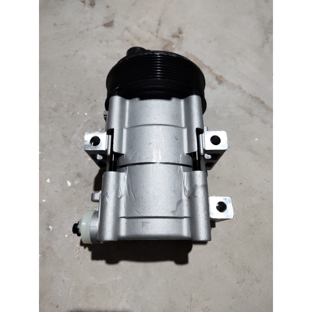 Lốc điều hoà F1202 lắp xe Ford Transit đời 2001-2006