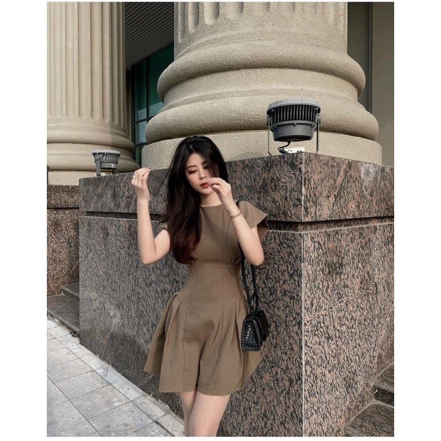 𝐂𝐎́ 𝐒𝐀̆̃𝐍. Váy Tay Hến Xoè Thắt Eo Hottrend