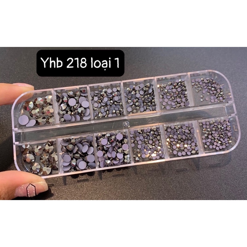 Đá yhb loại 1 1400v/khay bao sáng bao bền không bong chân