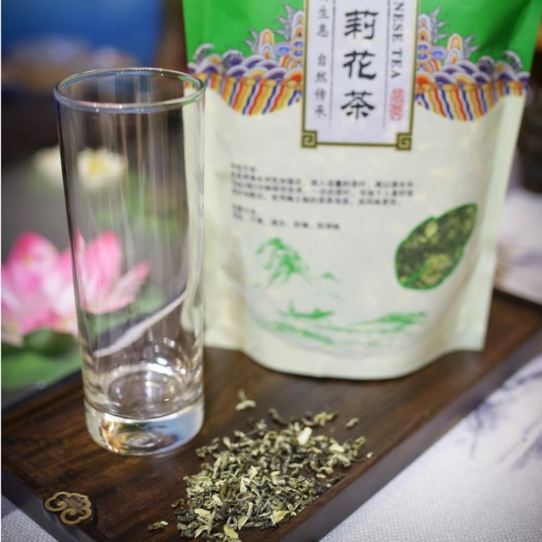 Lục Trà ướp hoa nhài cánh trắng, túi trà hoa nhài 250g, dành cho những người uống trà thích vị mạnh, hương thơm nhẹ.