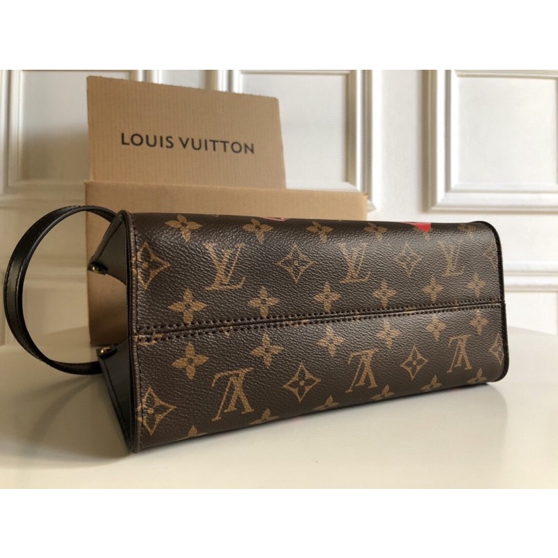 Túi xách/đeo chéo thương hiệu Louis Vuitton LV Fall In Love Onthego Mini Tote 2021 cao cấp hàng vip 1-1