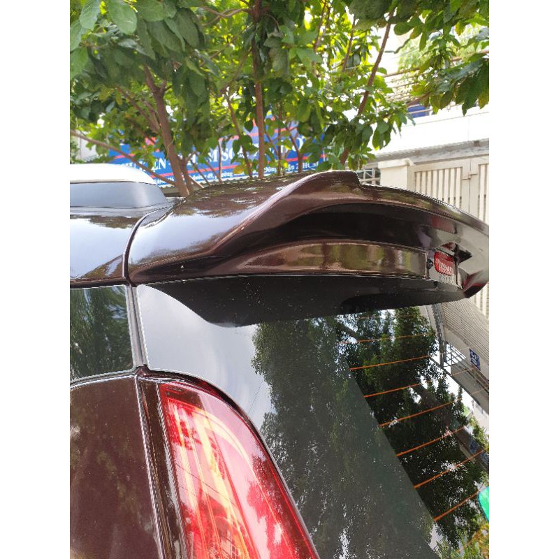 Đuôi lướt gió  Suzuki XL7, Suzuki Ertiga