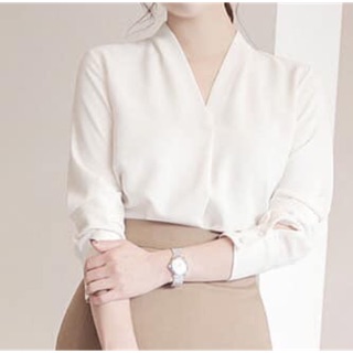 Áo sơ mi lụa cổ V