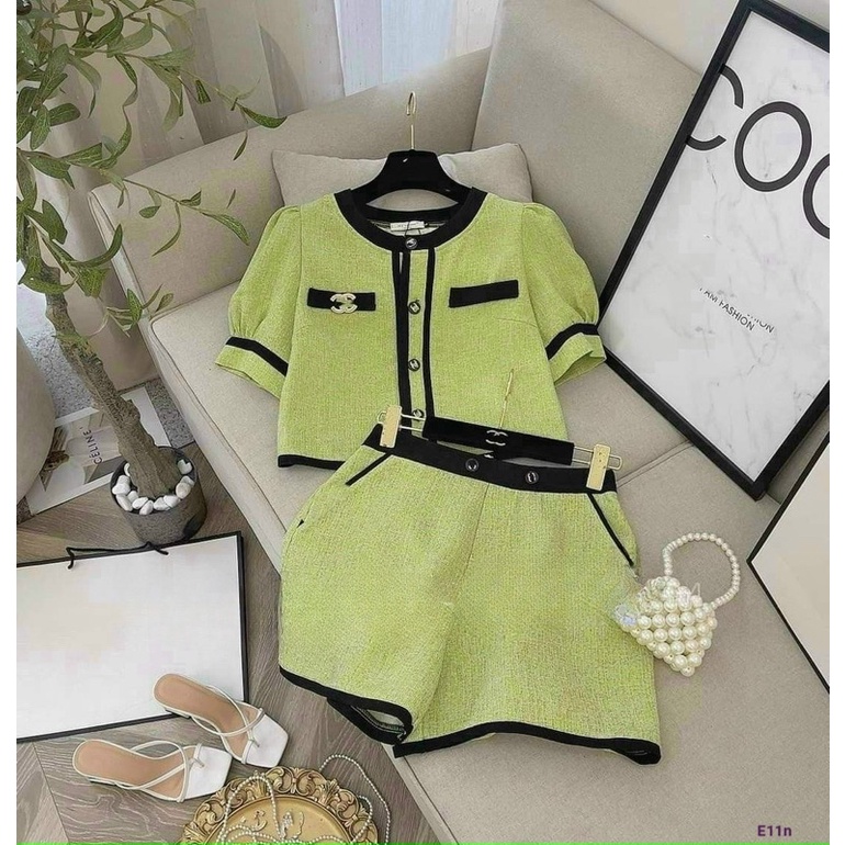 Sét bộ đùi nữ đi chơi áo cổ tròn cài nút kèm quần chạy viền