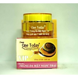 Kem dưỡng trắng da one today khách