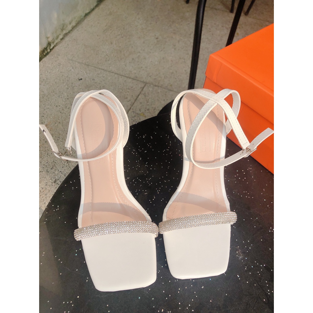 Sandanl hở mũi gót nhọn dây đá 9 cm - HMStore