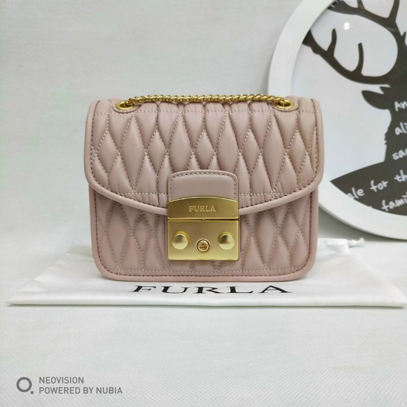 Túi Furla mẫu mới sang trọng