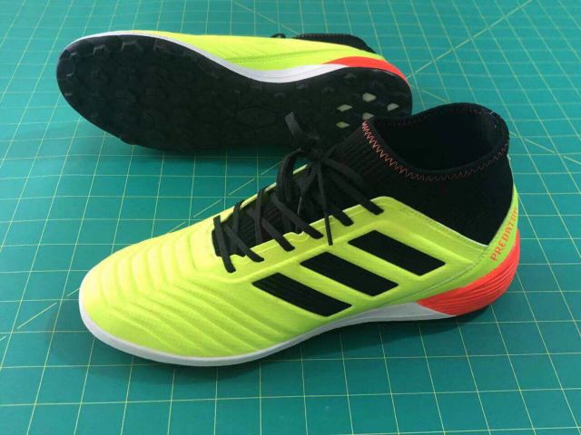 GIÀY ĐÁ BÓNG SÂN CỎ NHÂN TẠO PREDATOR  CAO CỔ 19.3 TF - ĐẾ CỰC BÁM SÂN - SÚT