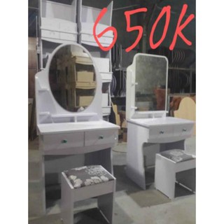 Bàn trang điểmmàu trắng 650k