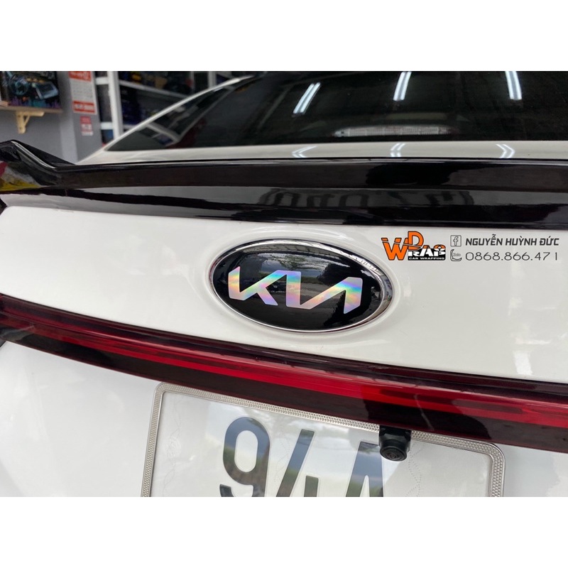 Decal Logo KIA mới dành cho xe từ đời 2016-2021 (7 logo tặng 3 logo dự phòng và 2 miếng dán thử không chữ)