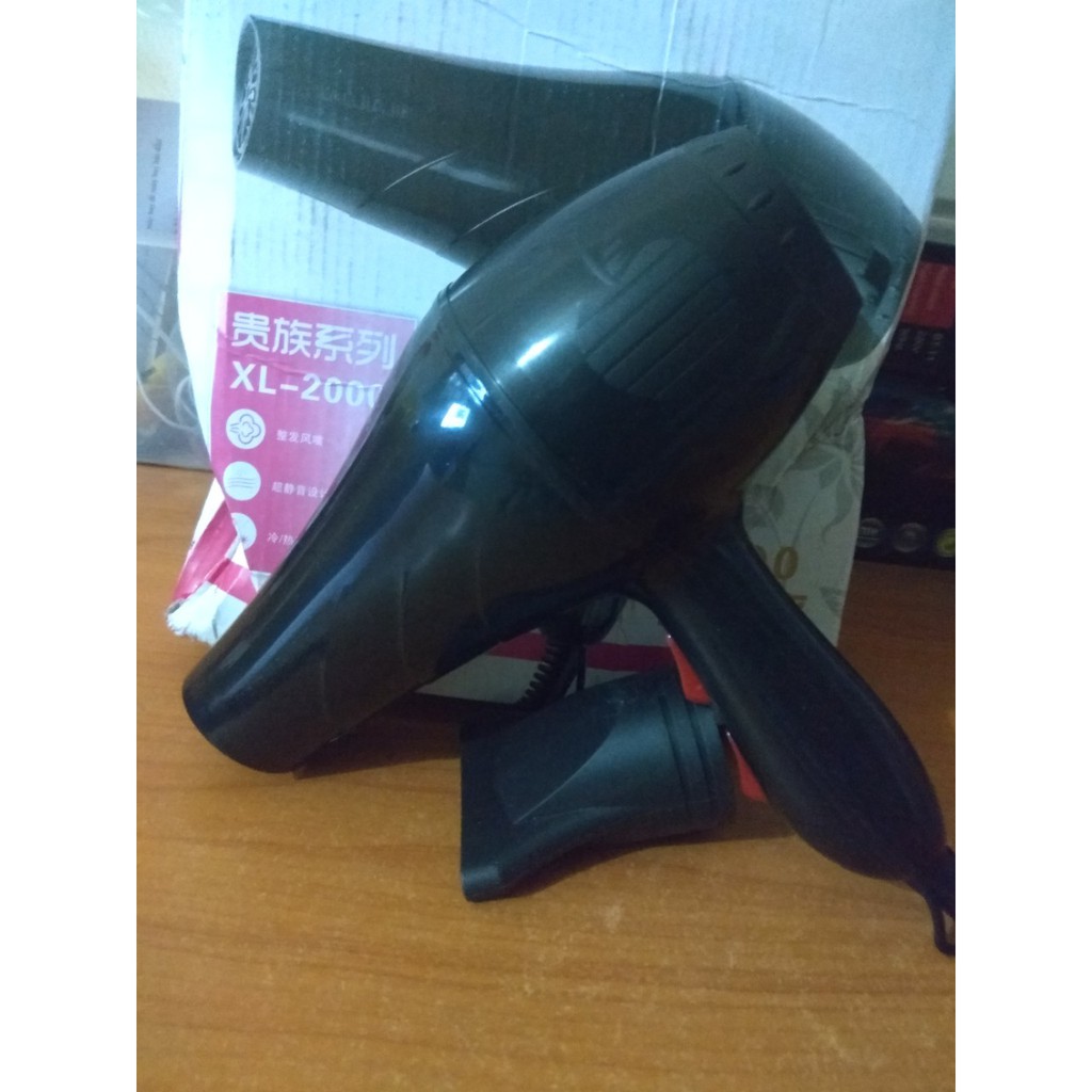 Máy sấy tóc chính hãng màu đen nhám