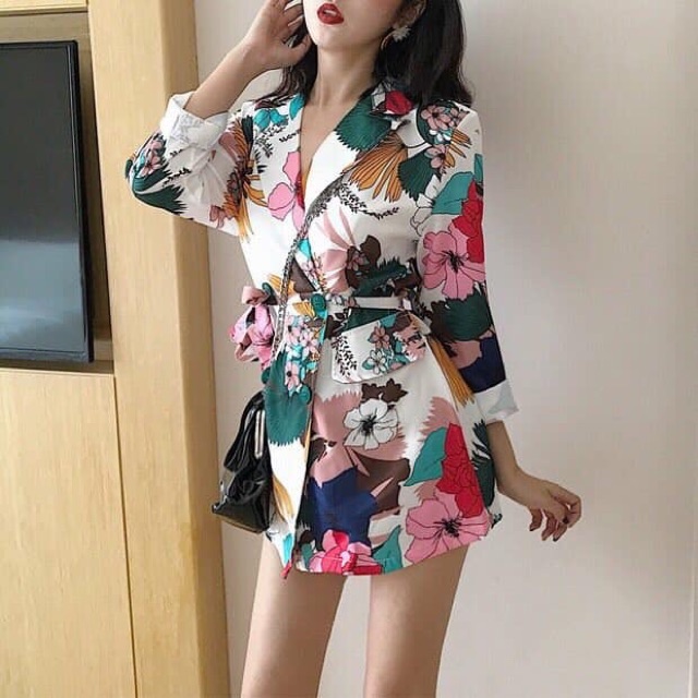 Vest hoạ tiết retro