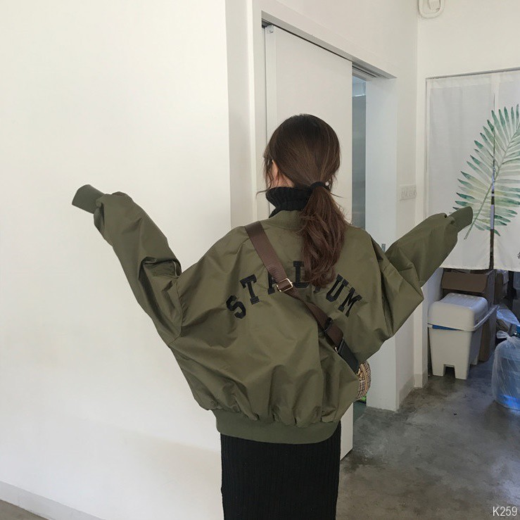 ÁO KHOÁC BOMBER IN TEXT SAU K259 - OVAN.VN | BigBuy360 - bigbuy360.vn