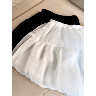 Set vest kèm chân váy ly