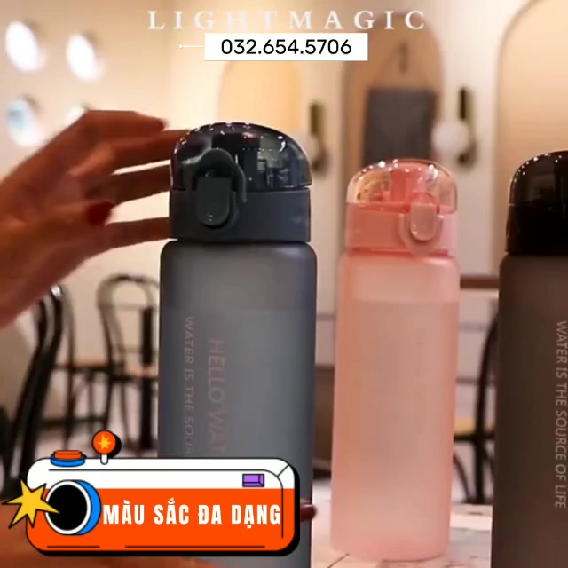 Bình nhựa đựng nước thể thao cao cấp Hello Water dung tích 780ML tiện ích | BigBuy360 - bigbuy360.vn