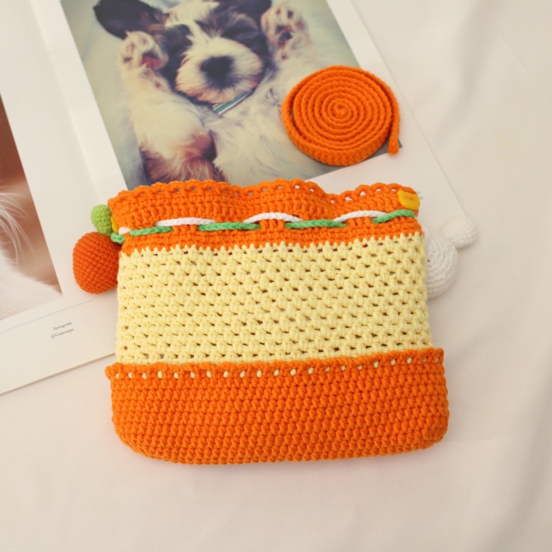 Túi đan len cam hình thỏ trắng xinh