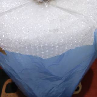 Thêm một đống bong bóng nữa.